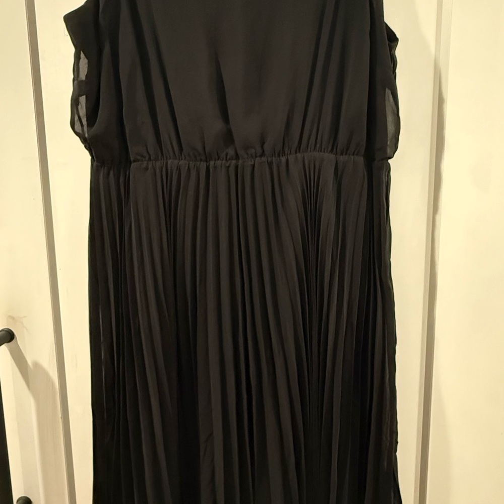 City Chic Classic Black Pleated Dress